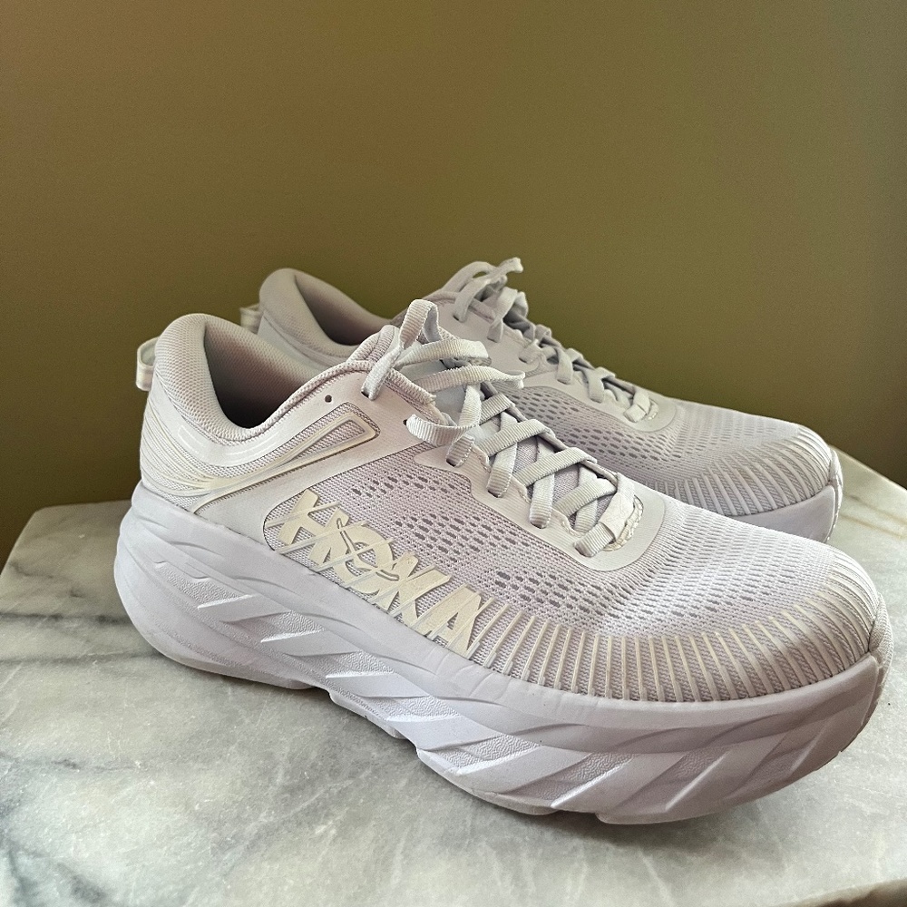 Hoka Bondi 7 White Women’s Size  8.5